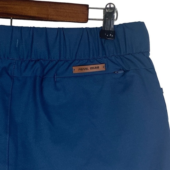 Pearl Izumi Athletic Scape Shorts Women's Medium & Large Dark Denim Color NEW - Picture 7 of 13